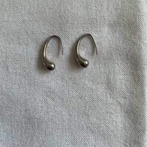 Tiffany & Co. Teardrop earrings Sterling silver authentic. No pouch